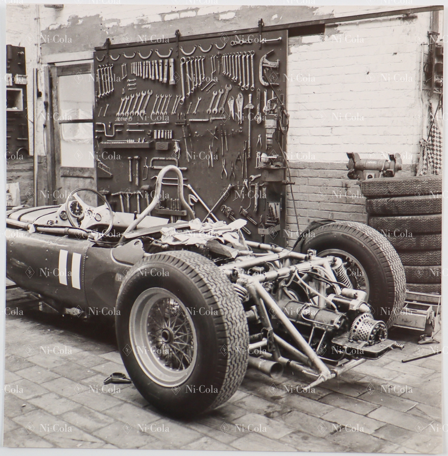 750-a.jpg