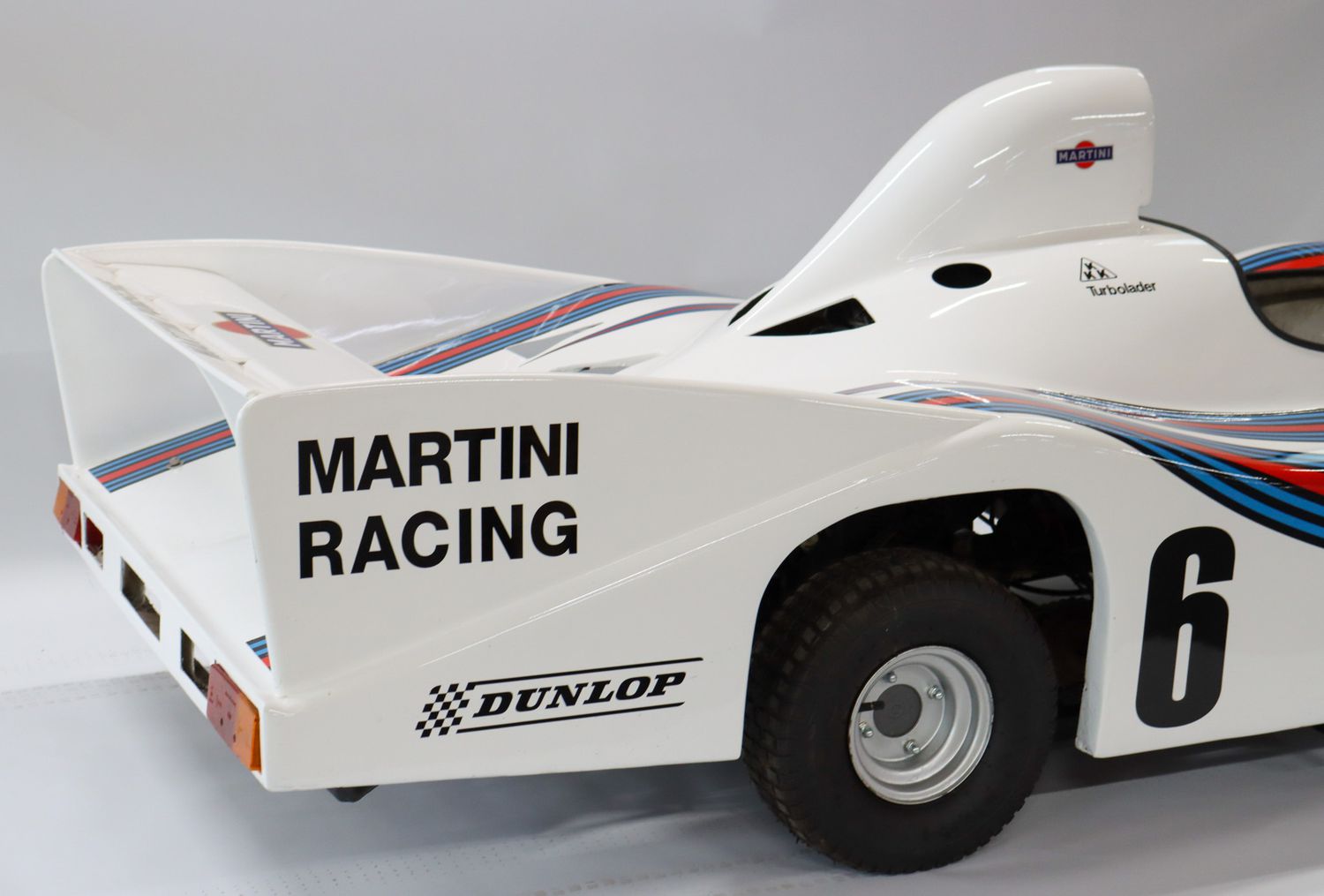 3023-l.jpg