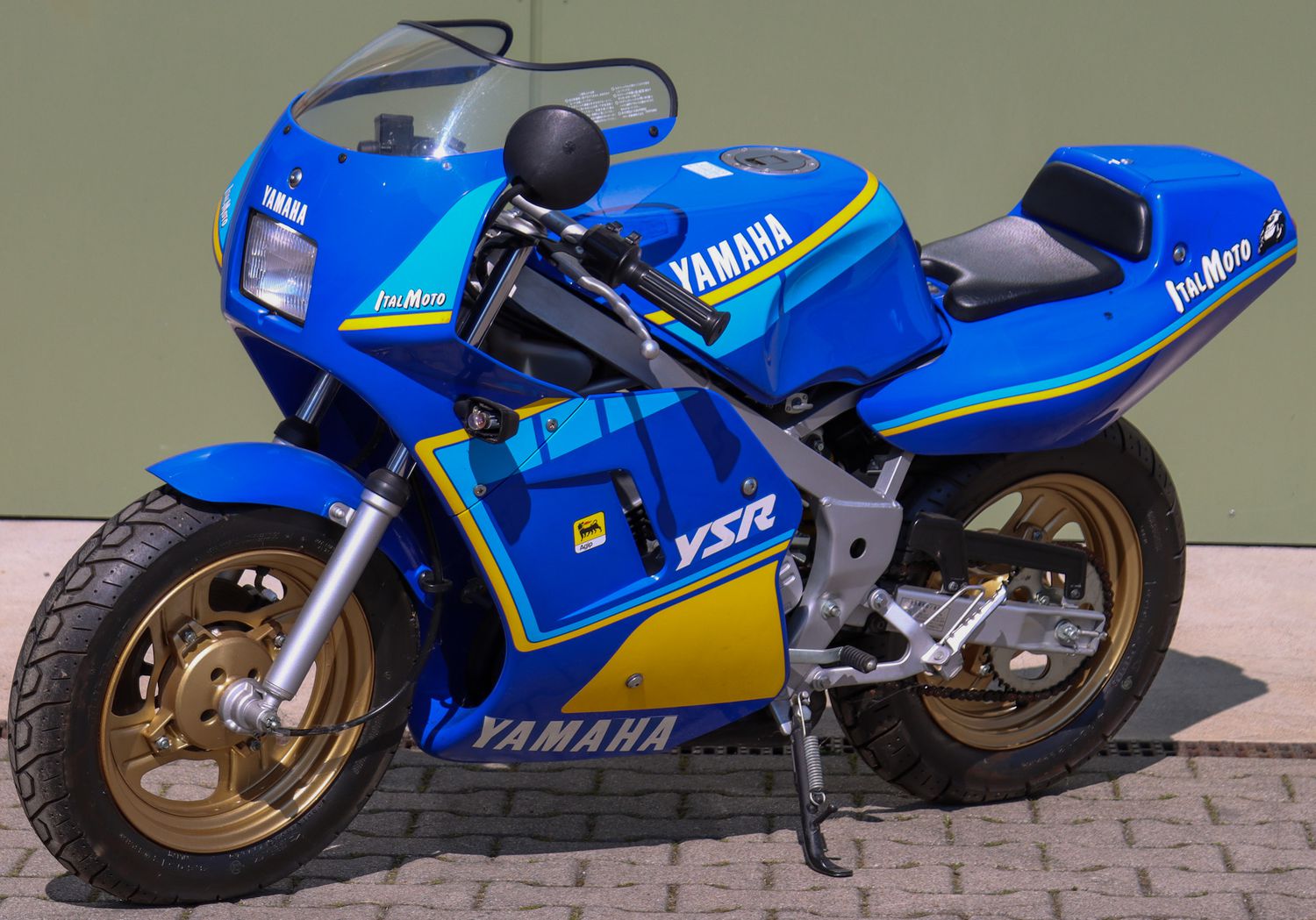 1054-a.jpg