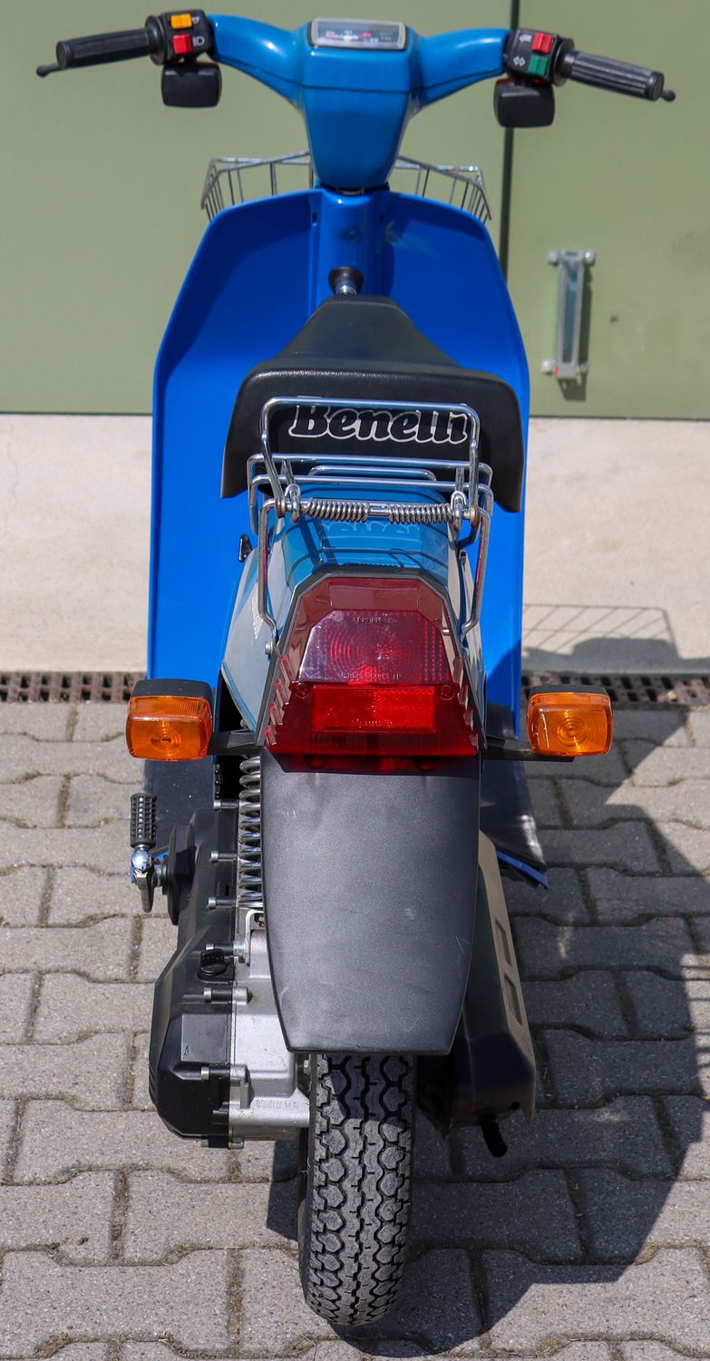 2197-c.jpg